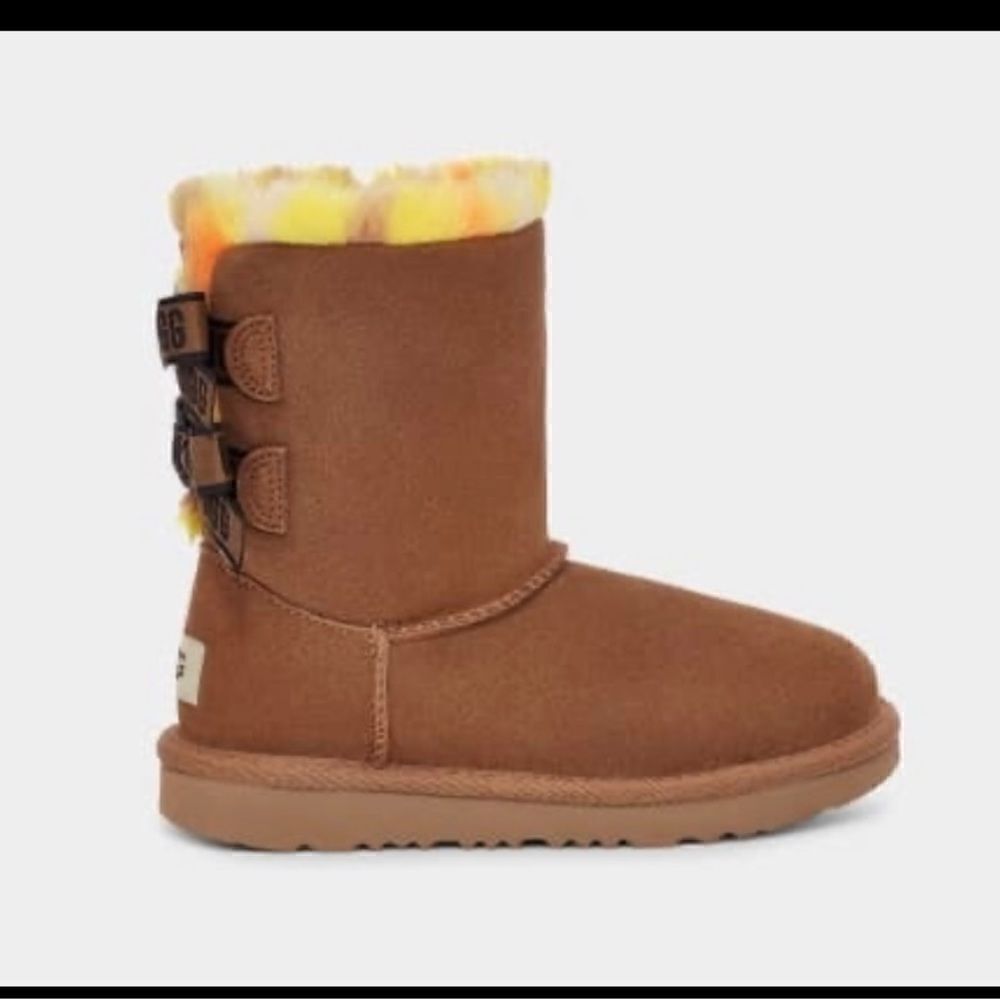 Ugg Bailey Bow Plaid Punk Women  size 5